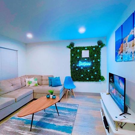 Modern Santorini Suite Houston Nrg Tmc Luxurious Walkable 외부 사진