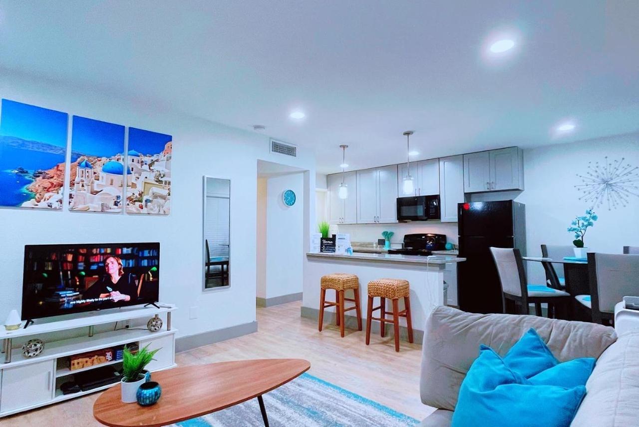 Modern Santorini Suite Houston Nrg Tmc Luxurious Walkable 외부 사진