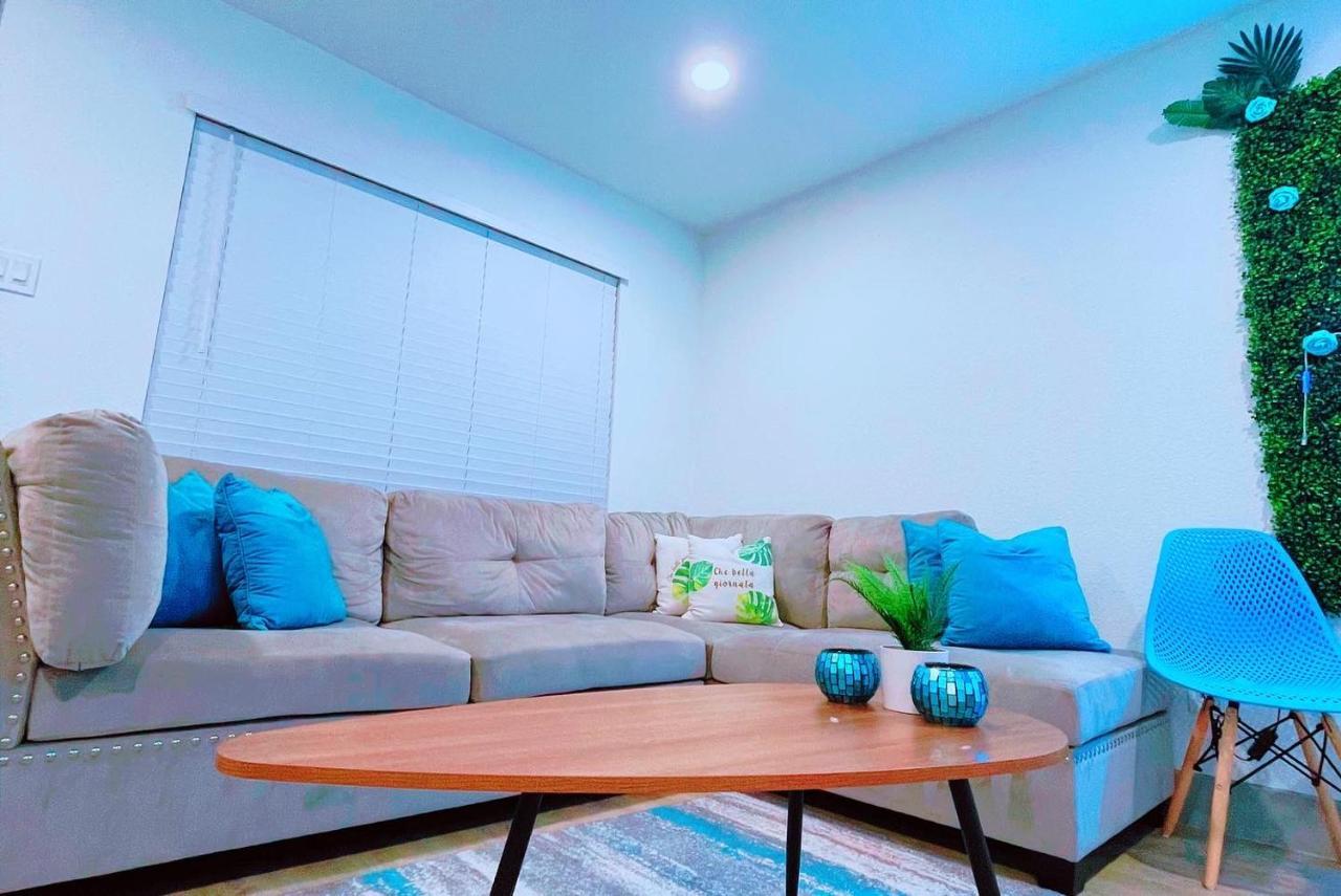 Modern Santorini Suite Houston Nrg Tmc Luxurious Walkable 외부 사진