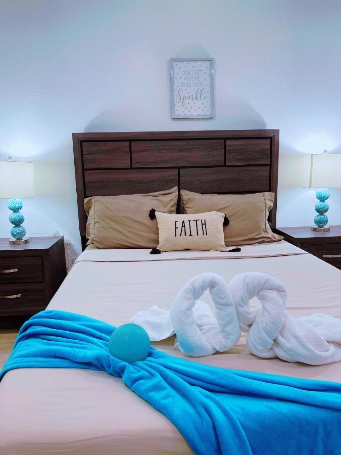 Modern Santorini Suite Houston Nrg Tmc Luxurious Walkable 외부 사진